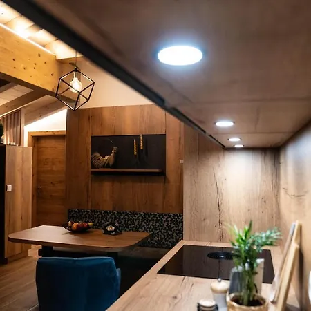 Haus Gschoesser Апартаменты Райт (Альпбахталь)